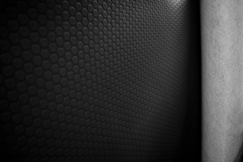 PISO ANTIDERRAPANTE TACHON NEGRO | UNIDAD HIDRAULICA